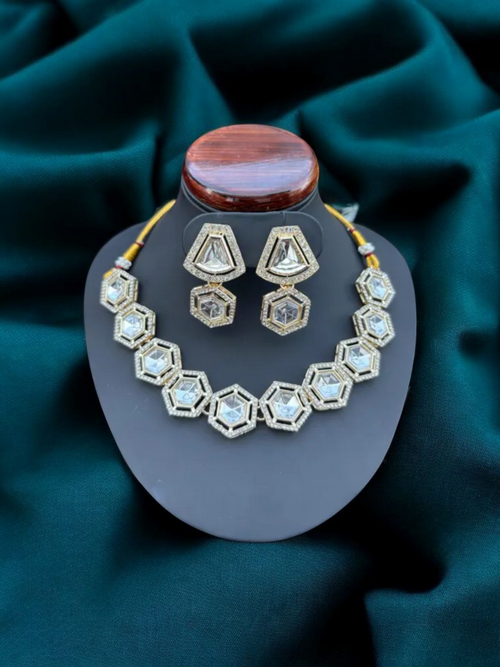 Stunning Kundan Hexagon Necklace Set with Earrings